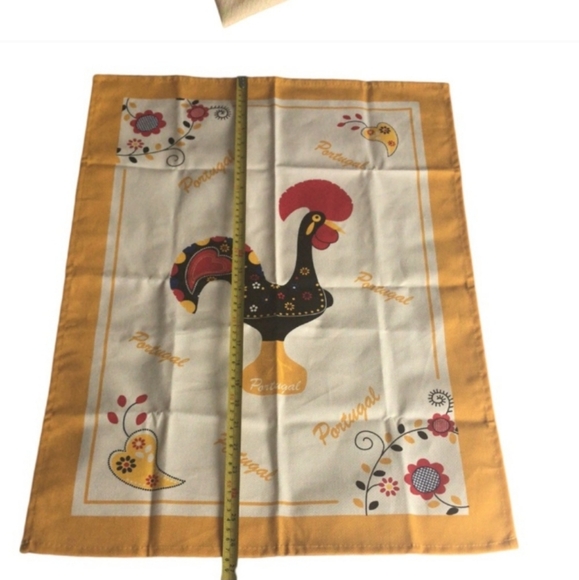 💕Vintage Souvenir Portugal Kitchen Towel - Picture 2 of 3